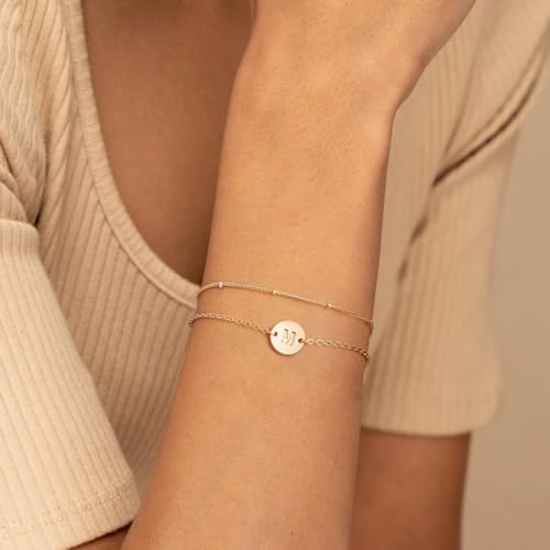 MONOZO Gold Initial Bracelets for Women Girls Jewelry Gifts Trendy - Dainty 18K Gold Plated Disc Monogram Letter A-Z Initial Bracelets for Women Girls Teens Personalized Letter Bracelet Birthday Gifts - color: Gold, style: O