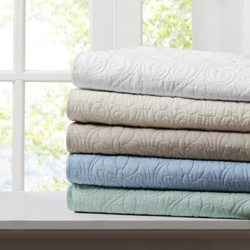 Madison Park Throw Blanket - Reversible Damask Quilting Design, Soft Pre-washed Microfiber, Cotton Filled Spread, Cozy Summer Blanket - Throw for Living Room Couch, Sofa, Bed, Quebec, 60x70", White - color: White, size: 60"x70"