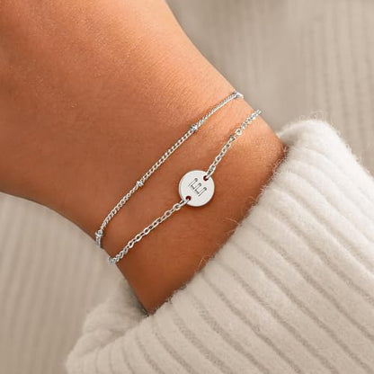 MONOZO Gold Initial Bracelets for Women Girls Jewelry Gifts Trendy - Dainty 18K Gold Plated Disc Monogram Letter A-Z Initial Bracelets for Women Girls Teens Personalized Letter Bracelet Birthday Gifts - color: Silver, style: E