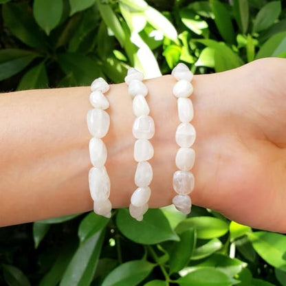 Adabele 1pc Natural Stretch Gemstone Bracelet 7mm-10mm Free Form Bead 7 Inch 7.5 Inch Healing Crystal Engergy Quartz Chakra Jewelry Women Birthday Gift - color: Blue Flash Moonstone, size: 7.5 Inch (bead size 7-10mm)
