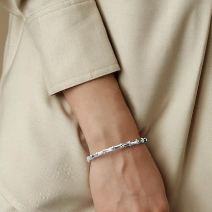 Bamboo Knot Bracelet for Women: 18K Gold Plated Dainty Classic Bamboo Style Open Clasp Cuff Bangle Trendy Minimalist Jewelry Inspirational Gift - color: silver