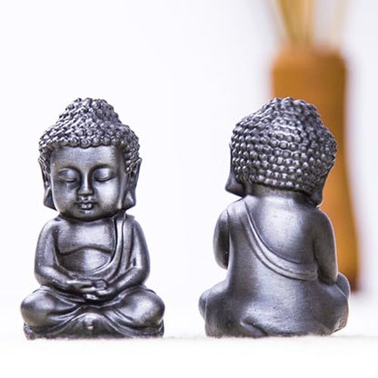 Mini Meditation Buddha Ornament, Solid Cast Iron Figurine, Outdoor Garden Decor Sculpture, Feng Shui Artwork for Home Living Room (Silvery,1)