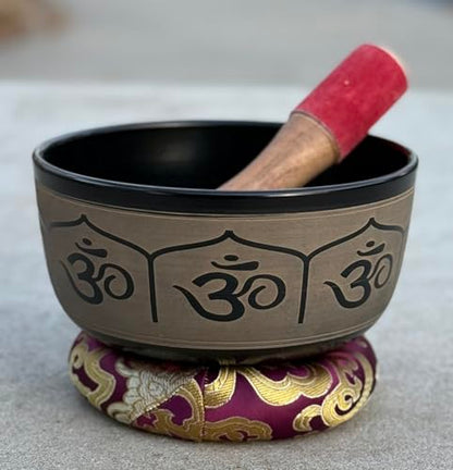 DharmaObjects Yoga Meditation 6 Inches OM Mantra Singing Bowl/Pad/Mallet Gift Set (Black) - color: Black, size: OM Mantra