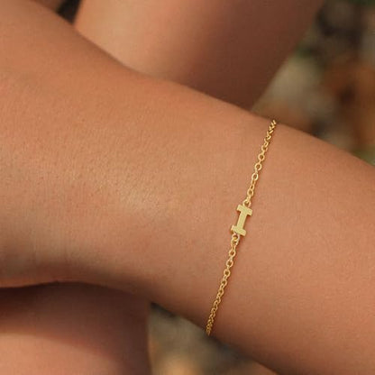 Turandoss Gold Initial Bracelets for Women Girls Jewelry Gifts Trendy - Dainty 18k Gold Plated Letter Initial Bracelet Tiny Letter A-Z Bracelets Personalized Bracelets Gifts for Women Girls Gifts - color: 18K-Gold-Plated, style: I