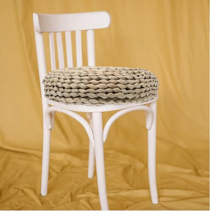 Woven Meditation Cushion Thick Round Yoga Seat Mat 30x30cm Natural Straw with Cotton Filling Handcrafted Floor Pillow for Home Meditation and Relaxation