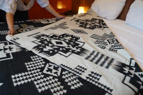 AHUAY Premium Hypoallergenic Alpaca Wool Blanket – Reversible 2-in-1 Andean Geometric Throw, Ultra Soft Warm Lightweight, Handmade in Ecuador (Imbabura Black and White, King) - color: Imbabura Black and White, size: King (100" x 83")