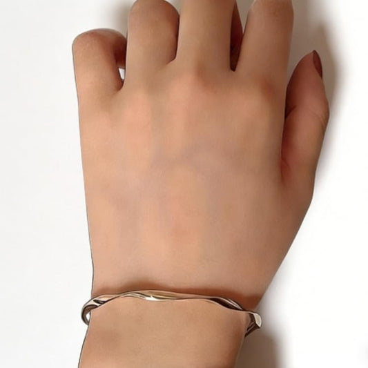 Single Minimalist Bangle Bracelet, Smooth Dainty Silhouette Jewelry for Women Daily Wear