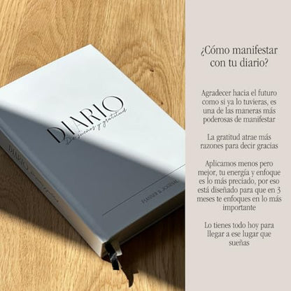 Daily Gratitude Journal & Dreams Planner (Spanish Edition) | Undated 2-in-1 | For Mindfulness, Purpose & Success | Includes Mirror for Affirmations & Luxury Gift Box – Stay present while achieving your dreams - Diario de Sueños y Gratitud