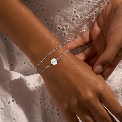 MONOZO Gold Initial Bracelets for Women Girls Jewelry Gifts Trendy - Dainty 18K Gold Plated Disc Monogram Letter A-Z Initial Bracelets for Women Girls Teens Personalized Letter Bracelet Birthday Gifts - color: Silver, style: M
