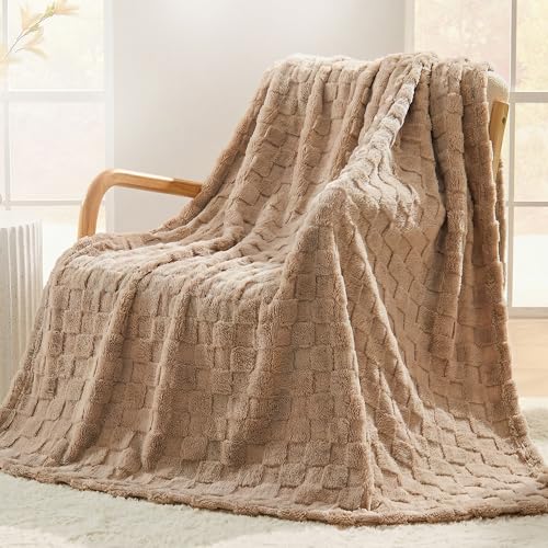 Brown Textured Checkered Twin Size Blanket, 330GSM Soft Plush Fleece Blanket for Couch Sofa Bed, Cozy Decorative Giftable Home Blanket, 60x80 Inches - color: Brown, size: Twin(60"x80")