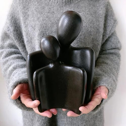 Hugging Couple Statues Ceramic Lover Figurine Embrace Characters - color: Black