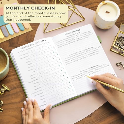 Clever Fox Gratitude Journal – Happiness, Positivity & Affirmation Daily Journal – Inspirational Daily Notebook – 3 Months, A5 (Spring Green) - color: Spring Green, size: A5 (5.8″ x 8.3″)