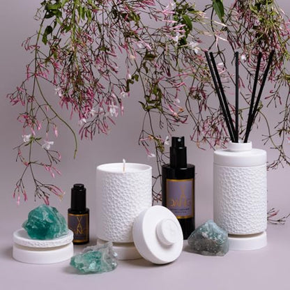 Van Dang Crystal Stone Meditation Set Flourite | Diffuser Oil Dropper Aromatherapy | Luxury Spiritual Home Decor Fragrance Gift Notes of Basil, Ambrette, Pepper, Clary Sage, Mimosa, Sandalwood (Veldt) - color: Veldt