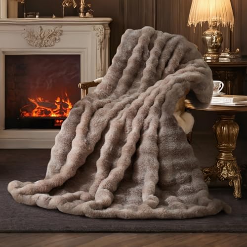 Amélie Home Faux Fur Throw Blanket for Couch, Ultra Soft Fuzzy Plush Bubble Throw for Sofa, Living Room & Home Decor, 50"x60", Cationic Bear Brown - color: Heather Brown, size: 50" x 60"