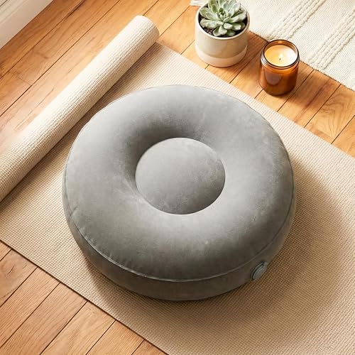 BOWERY HILL Fabric Round Inflatable Travel Meditation Cushion, Light Gray, 16 in x 5.5 in, Adjustable Air Chamber, Durable Flocked Microfiber, Lightweight Portable Design with Carry Case, Yoga or