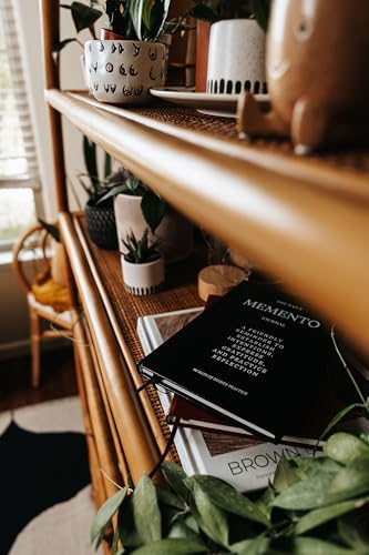 The Daily Memento Journal - 90 Day Guided Gratitude & Reflection Journal for Self Care, Mindfulness, Habit Tracking, and Personal Growth for Men & Women - THE SERENDIPITY WAY (Black) - color: Black