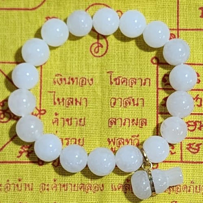 White Jade Bracelet for Meditation & Mindfulness – Calming Energy Jewelry for Women – Gift Set with Red Pouch.
