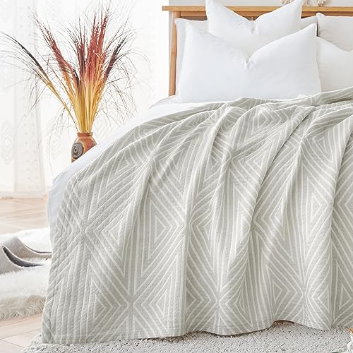 jinchan Boho 100% Cotton Blanket Muslin 50x60 Inches Lightweight 3-Layer Geometric Triangle Striped Pattern Reversible Quilt Throw Soft Breathable Comfy All Seasons for Couch Bed Decor, Light Grey - color: B. Triangle Grey, size: 50"x60"