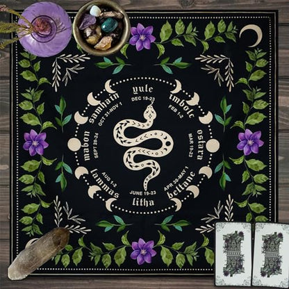 Knana Tarot Altar Cloth Mat - Silk for Reading - Witchcraft Accessories - Tarot Card Bag (Black Snake) - color: Black Snake
