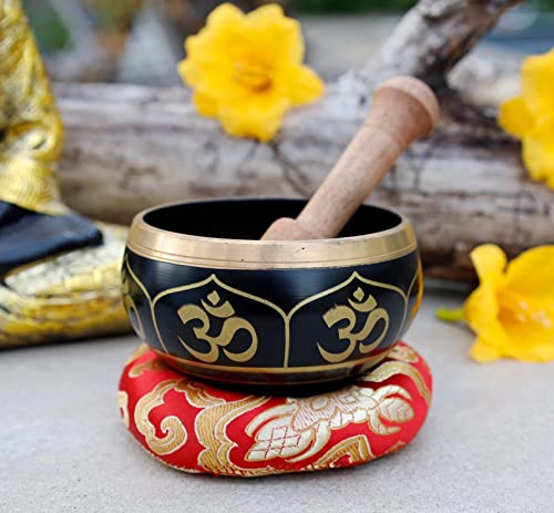 Yoga Meditation Om Peace Singing Bowl/Red Velvet OM Cushion/Wooden Mallet Set - color: Black, size: Small