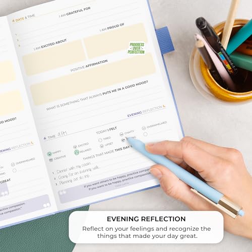 Clever Fox Four-Minute Journal – Daily Positivity Journal with Prompts – Motivational Affirmation, Mental Health & Habit Tracker (Lavender) - color: Lavender