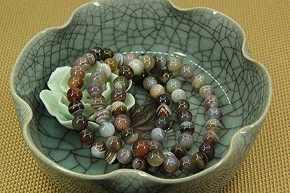 Angelstones Handmade Natural Healing Gemstone 8mm Round Beads Stretch Crystal Bracelet 7 Inch Unisex - color: Botswana Agate
