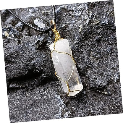 COLLBATH 1Set Delicate Healing Crystal Chakra Pendant Present Box Portable Meditation Stones for Yoga Decoration Personal Present for Meditation Enthusiasts